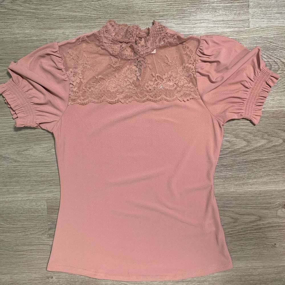 Super cute Blu Pepper blouse